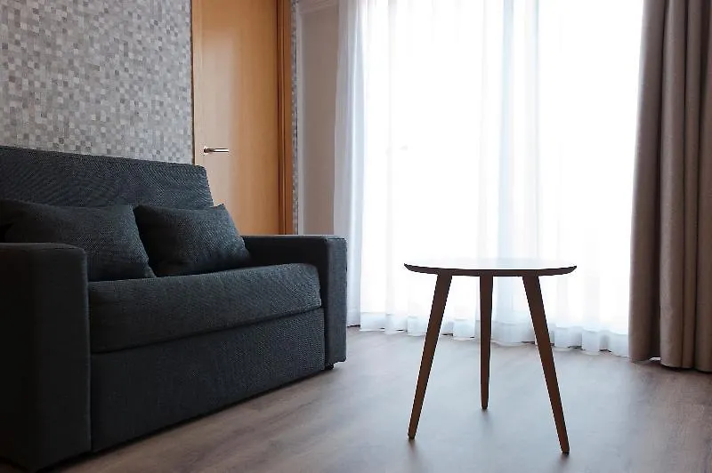 Mh Apartments S. Familia Barcelone